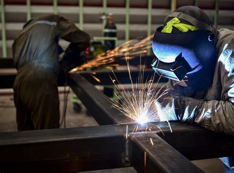 getting into metal fabrication|how to become a metal fabricator.